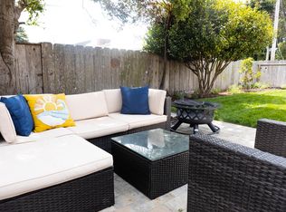 615 Cedar St, Aptos, CA 95003