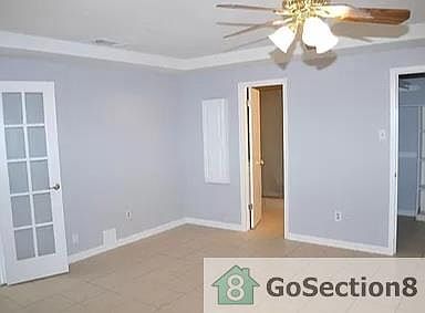 4th image of 8782 Camfield Way