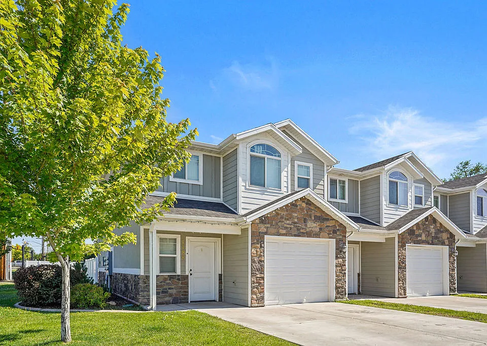 Angels Landing Townhomes