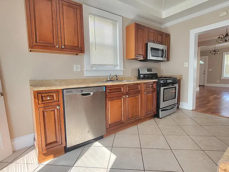 6612 Birchwood Ave — Photo 6