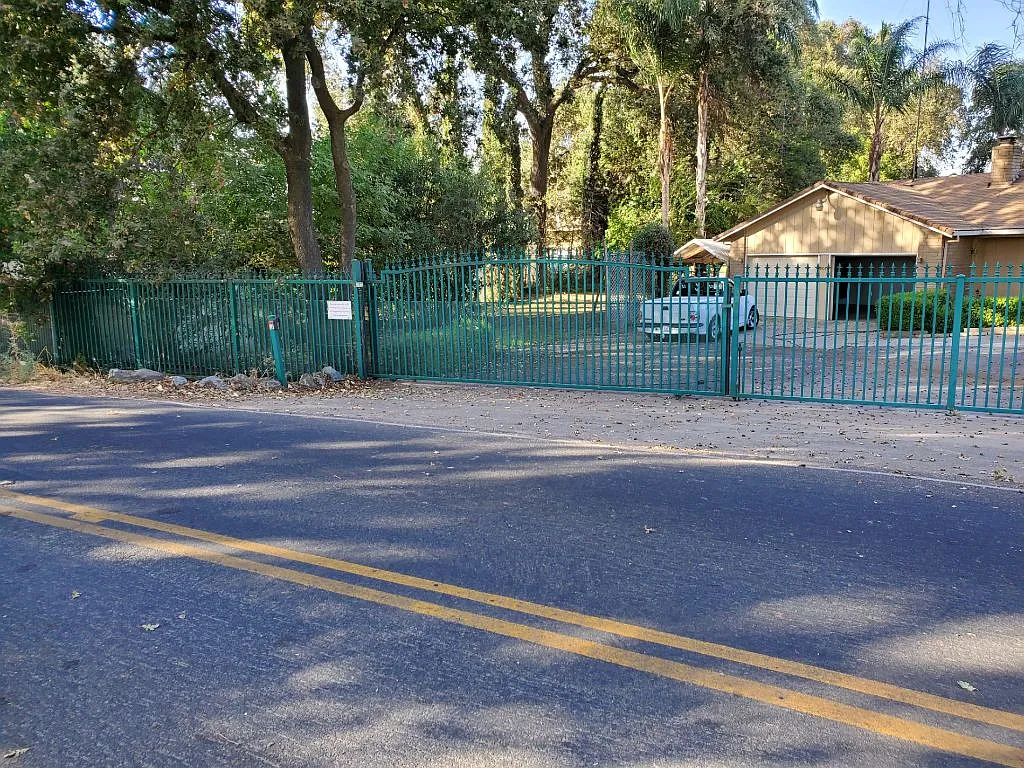 3 bed, 2000 sqft, $2,650 — Photo 2