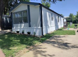 119 Helen St, Lansing, KS 66043