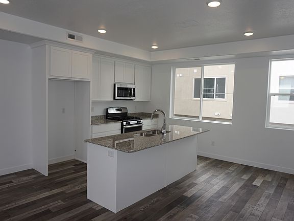 3rd image of 5287 West Solafax Lane #37-4