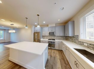 10366 Jacobsen St, Bethesda, MD 20817