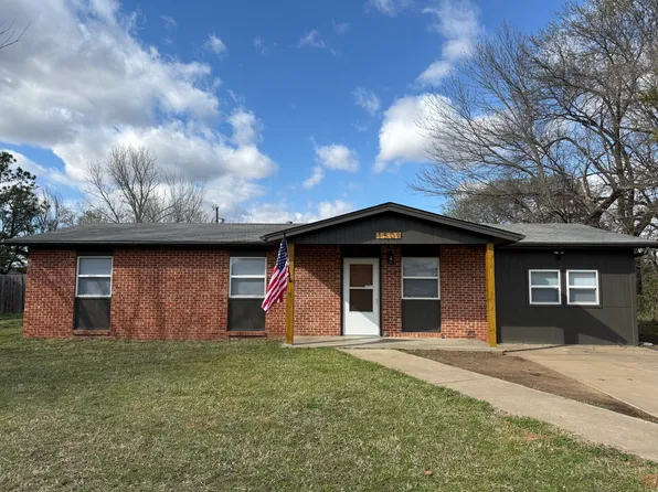 1509 E 4th St, Okmulgee, OK 74447