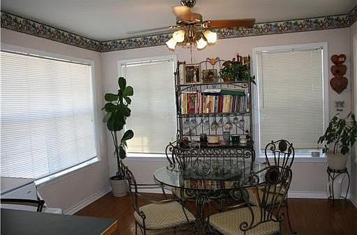 5th image of 5725 Larch St