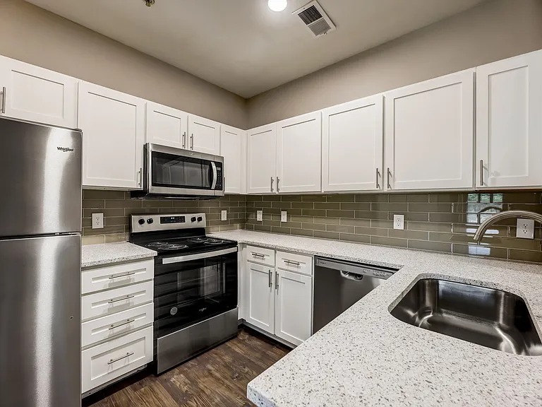 Ventana Oaks Apartments — Photo 49