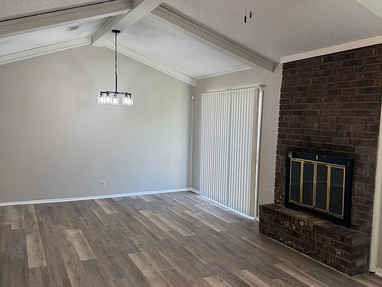 5911 S Quincy Pl — Photo 1