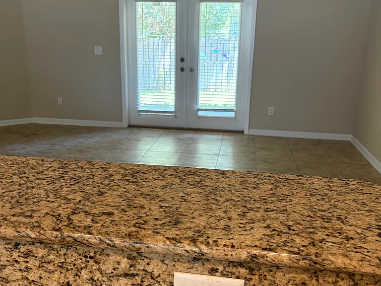 13837 Jeremiah Rd — Photo 14