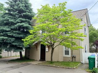 15 Cottage Ct #2, Newton, MA 02458