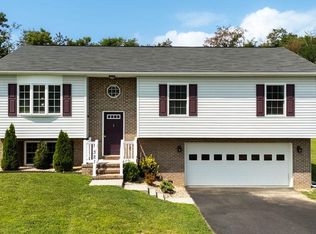 321 Tanager Ln, Elkton, VA 22827
