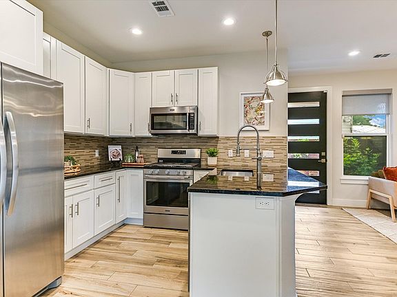 4th image of 5102 Martin Ave #2