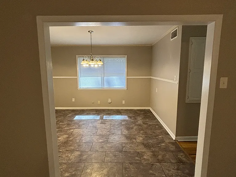 1405 Stone St — Photo 6