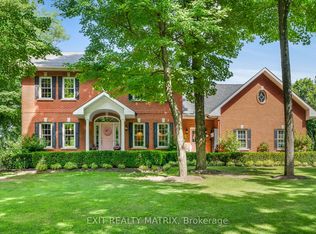 1271 Georges Vanier Dr, Ottawa, ON K4C 1R6