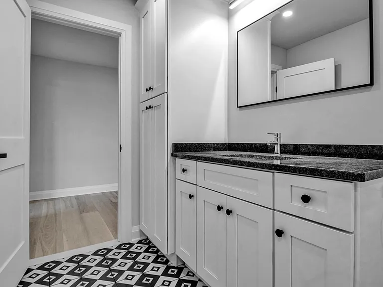 510 Tremont St — Photo 20