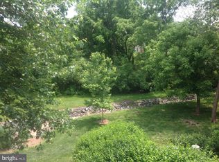 14321 Climbing Rose Way APT 201, Centreville, VA 20121