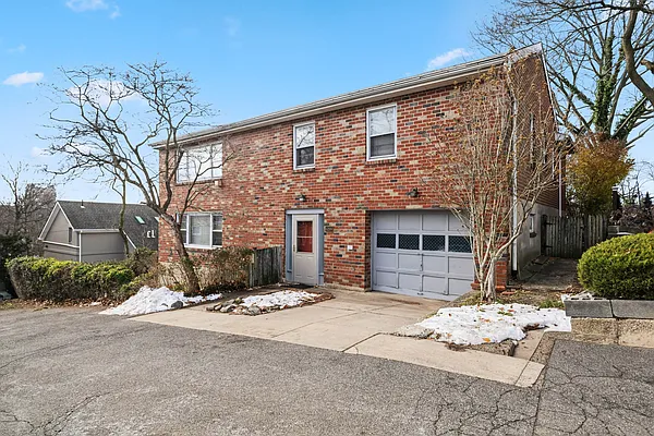 6209 Spencer Terrace 