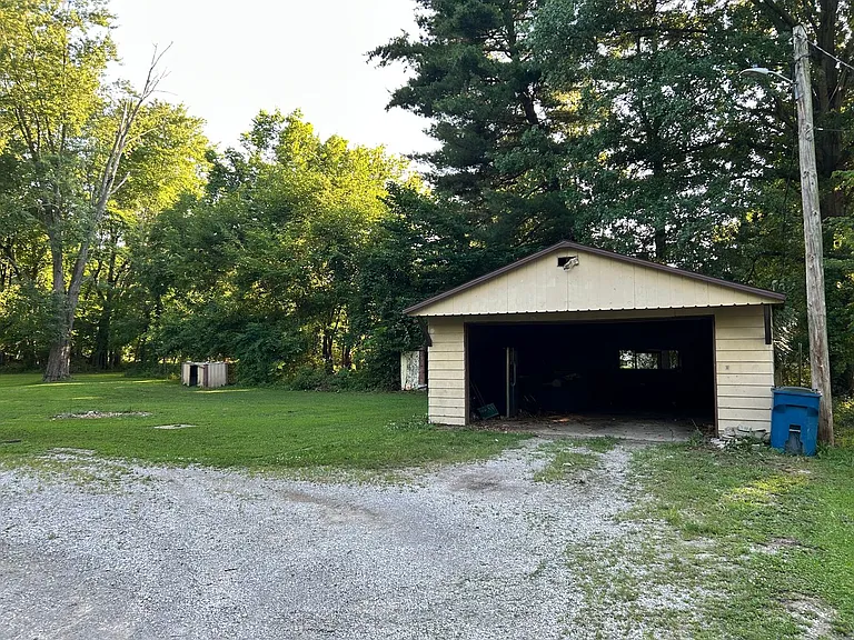 2913 Brownsville Rd — Photo 20