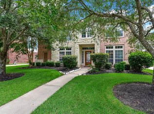 2011 Waters Edge Ct, Pearland, TX 77584