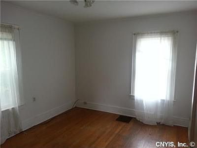 5th image of 1113 Grant Blvd