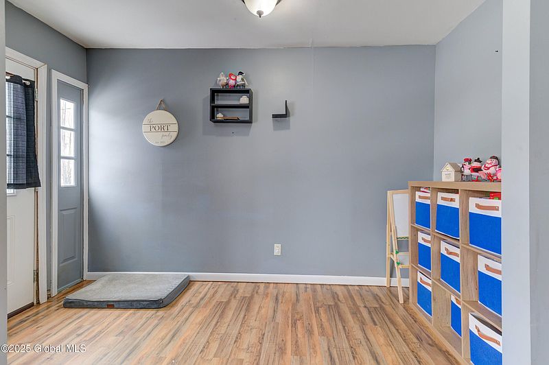 3rd image of 204 Burton Street