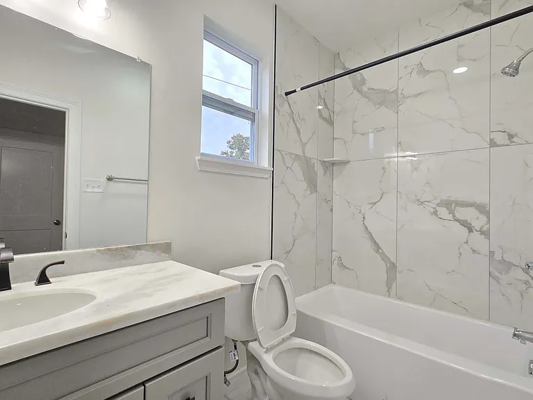Upstair hallway bathroom