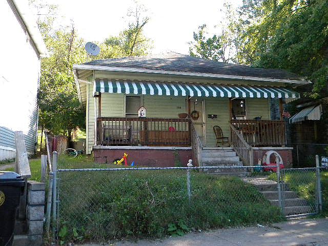 1st image of 1918 Valley St