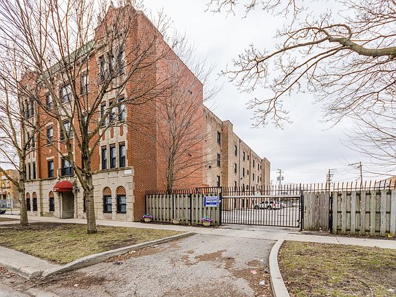 2nd image of 6324 S Kimbark Ave APT 401