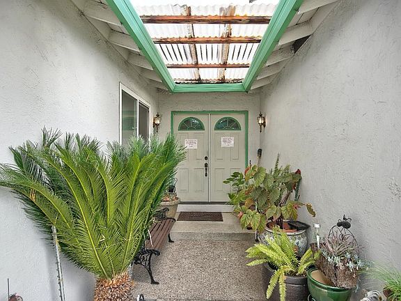 5th image of 6052 Cahalan Ave
