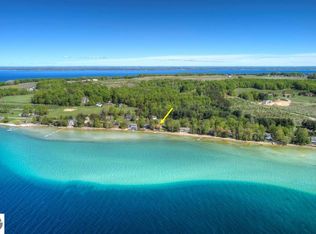 488 S Stony Point Rd, Suttons Bay, MI 49682
