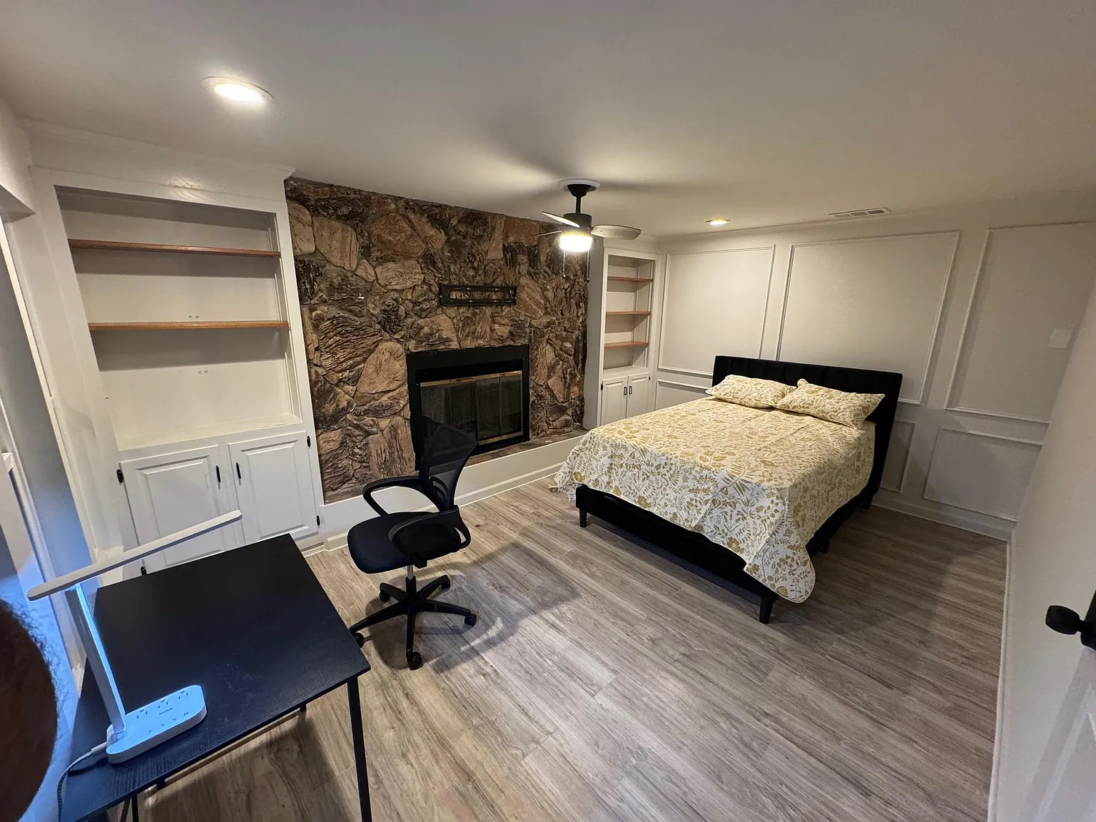 4 bed, 2.0 bath, 1560 sqft, $936 — Photo 1