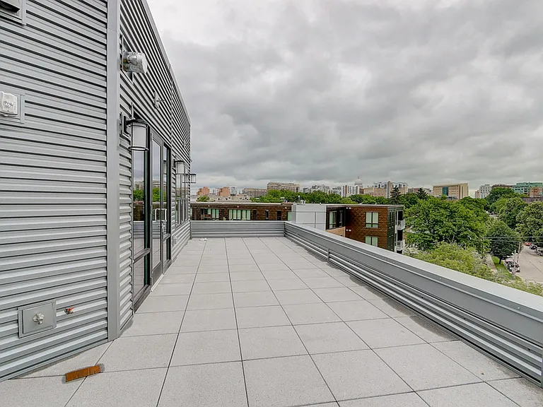 The Compass Apartments — Photo 3