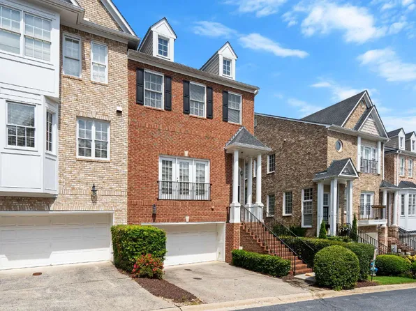 312 Creekbank Way SE, Smyrna, GA 30082