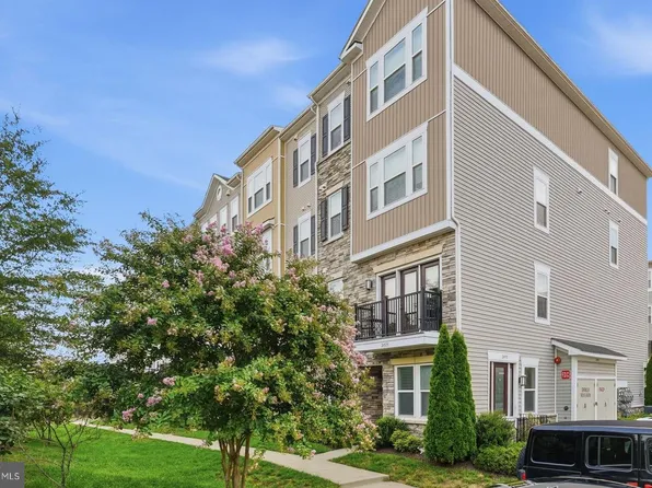 24537 Glenville Grove Ter, Aldie, VA 20105