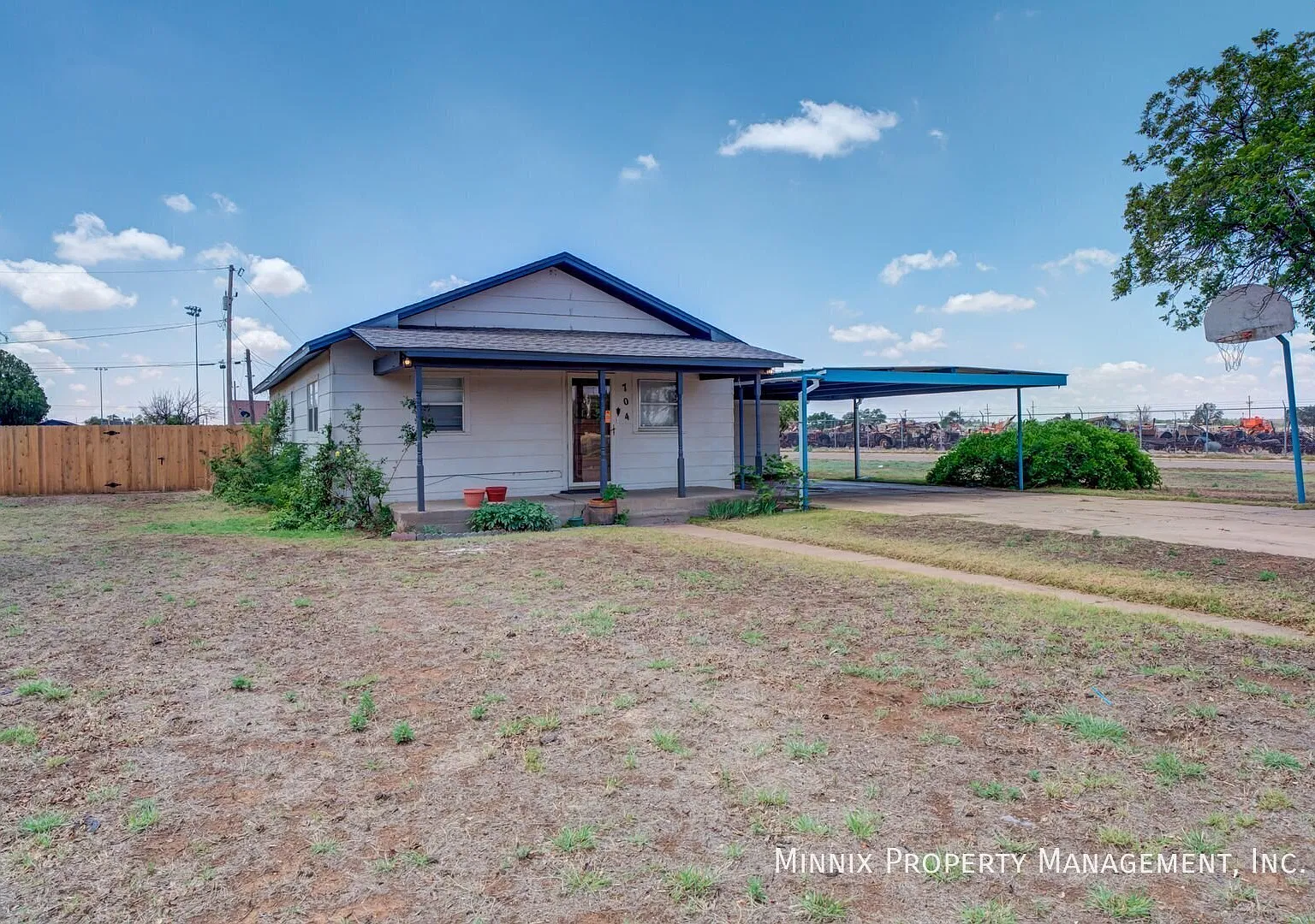 704 11th St. | 2 Bedroom in Shallowater For Rent | Pet Friendly — Photo 3