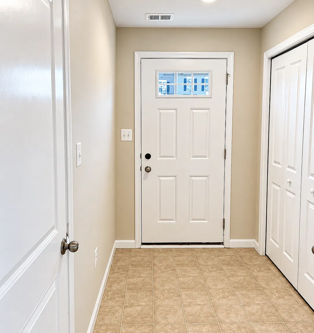 3 bed, 1800 sqft, $2,200 — Photo 4