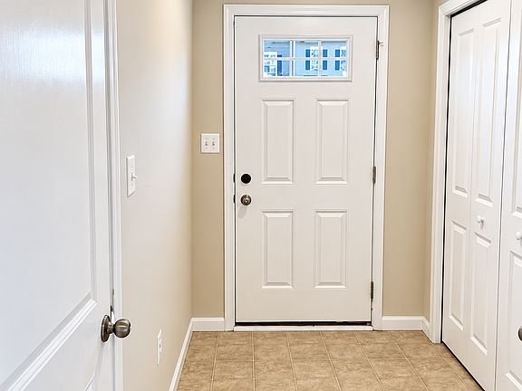 4th image of 35164 Sara Ct
