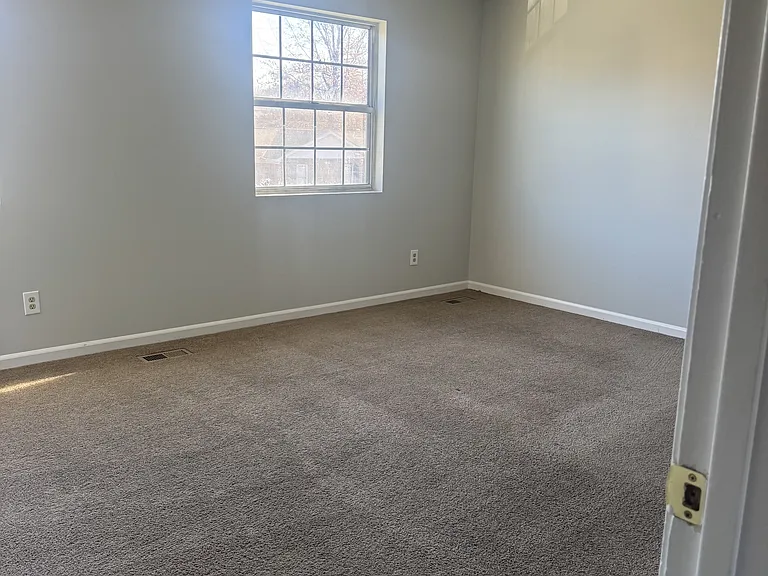 1011 Northwood Loop — Photo 6