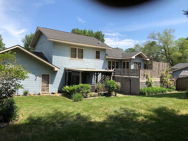 2nd image of 7917 Mississippi Ln