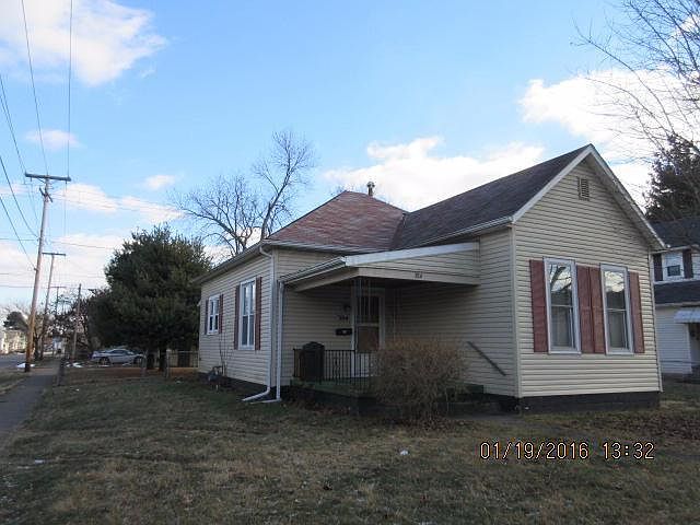 1st image of 384 Woods Ave