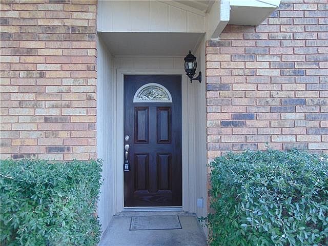 1st image of 5068 Crawford Dr