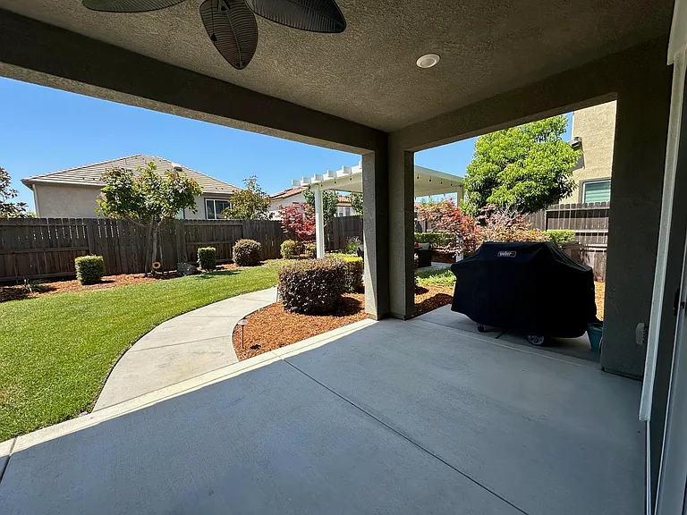 2720 Chuckwagon Ln — Photo 26
