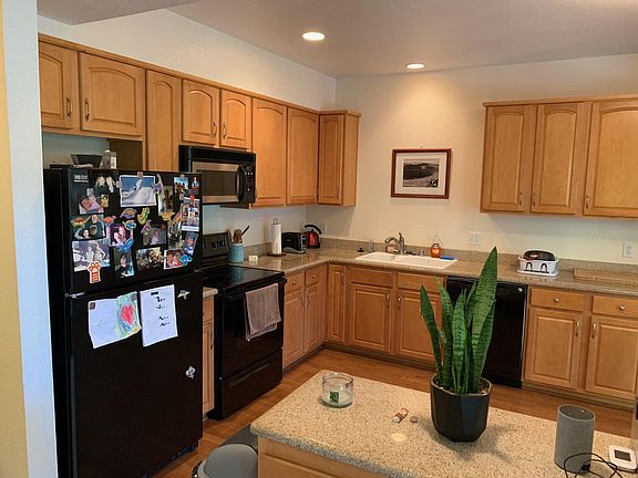 3rd image of 268 Bluebonnet Ln Unit 123