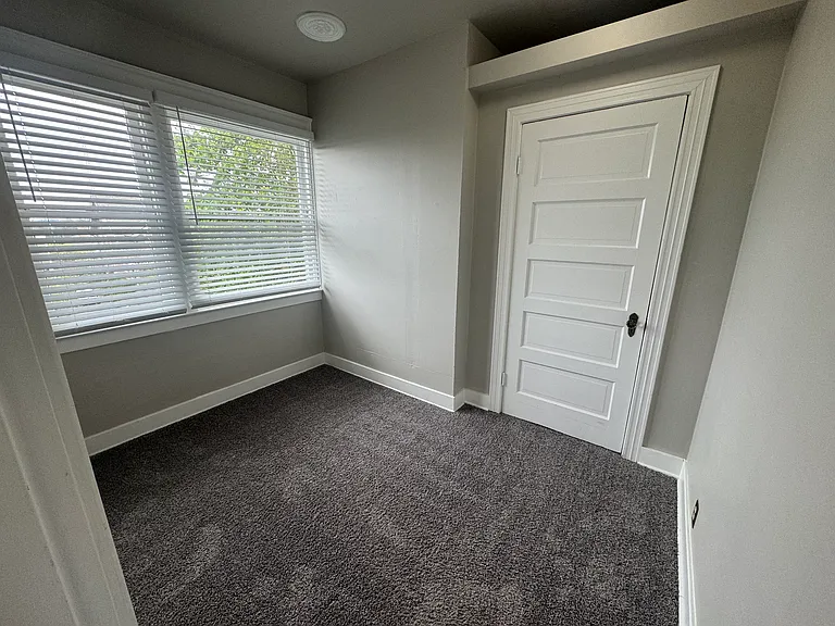 716 N J St #C — Photo 6