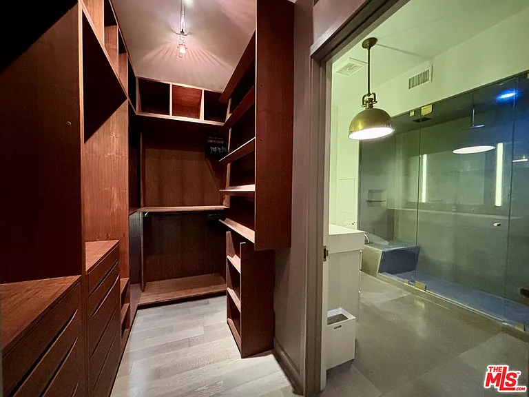 527 Molino St #401 — Photo 21