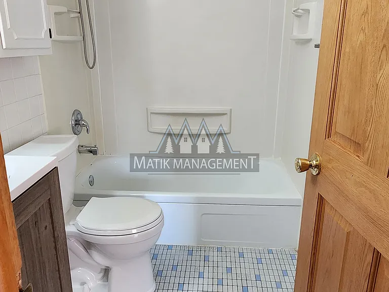 820 Broadway Ave N #304 — Photo 12