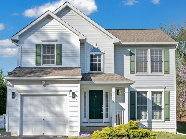 9208 Homestretch Ct, Laurel, MD 20723