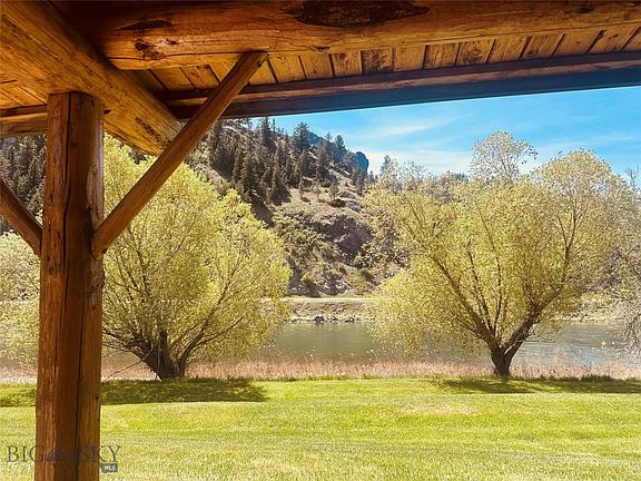 3rd image of 68 River Dr