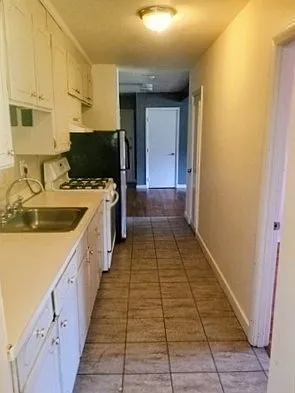 116 Bradlee St #13 — Photo 4