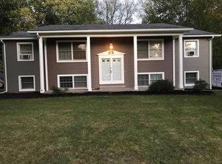 100 Pleasantside Dr, Wayland, NY 14572